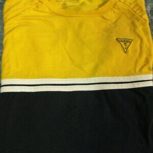 GUESS BRAND LONG SLEEVE T-SHIRT MEDIUM.